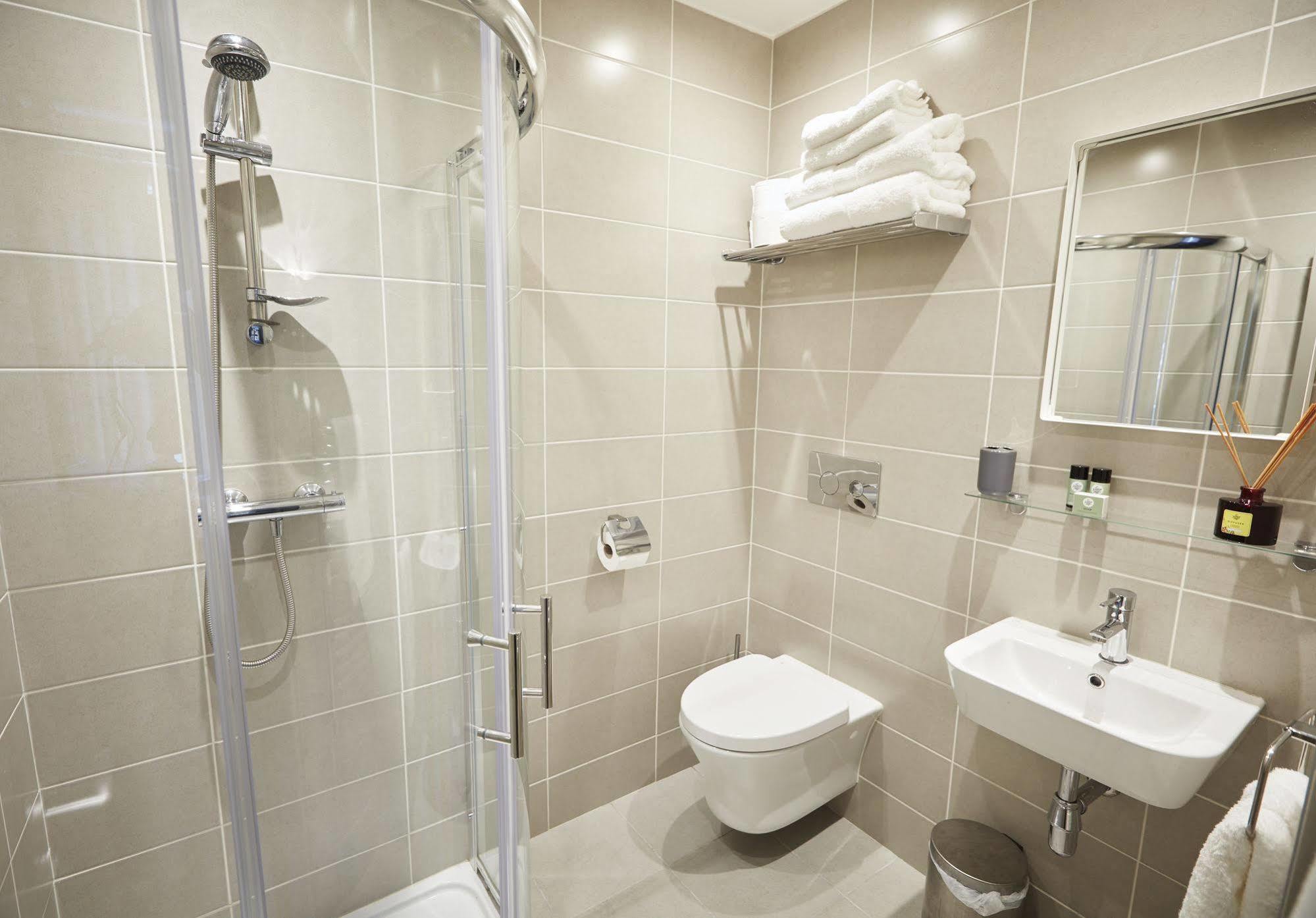 Ranelagh Hotel 3*